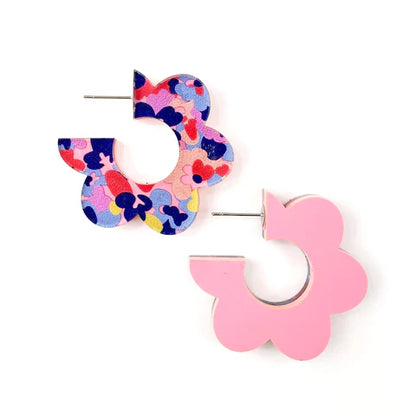 1.5" Flippy Acrylic Hoop Earrings - Pretty Posey & Pink