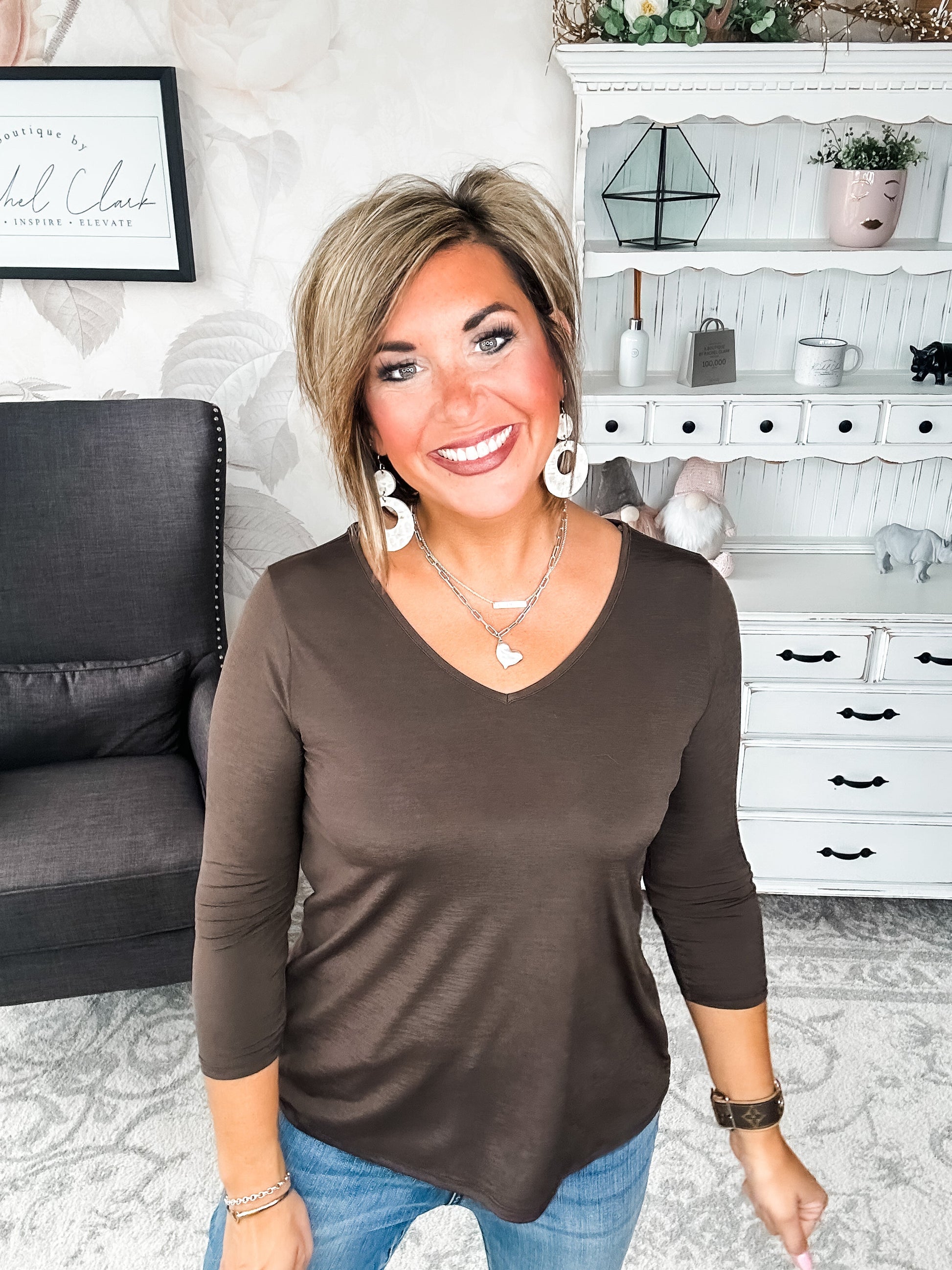 Find The Answer V-neck Top - Chocolate